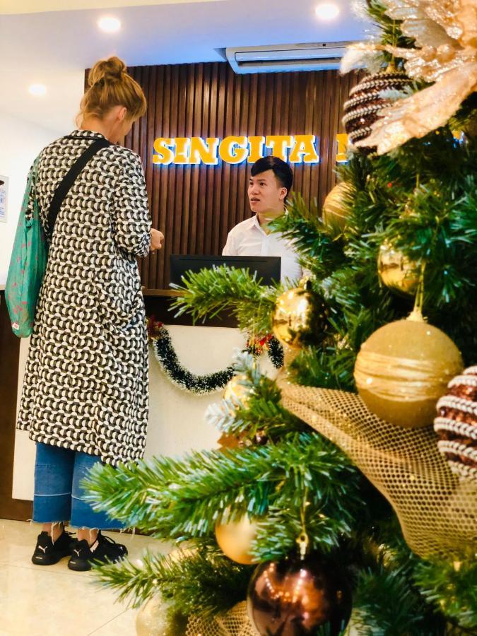 Free Airport Service Deals W Singita Classy Boutique Hotel & Travel Hanoi Esterno foto