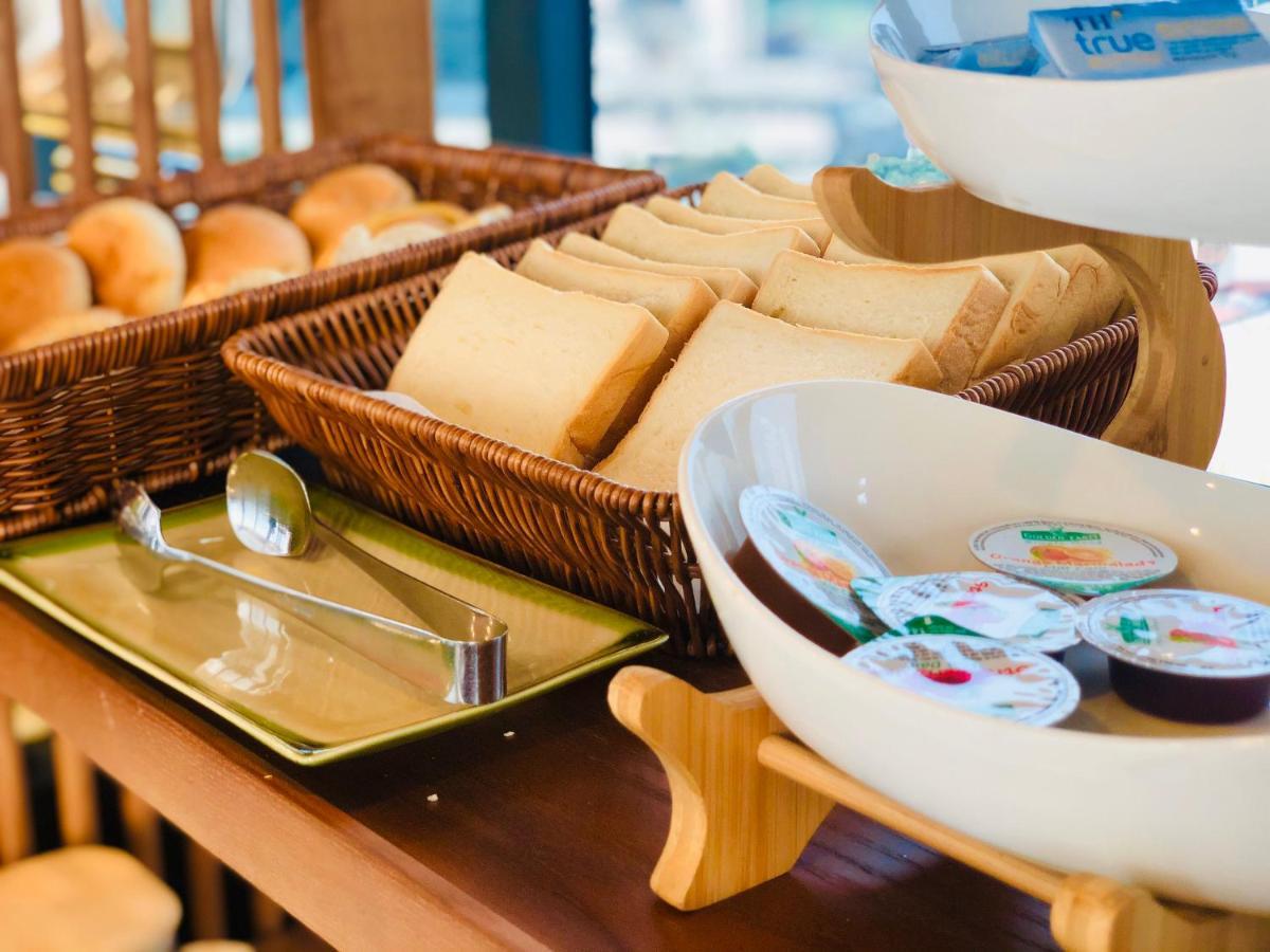 Free Airport Service Deals W Singita Classy Boutique Hotel & Travel Hanoi Esterno foto