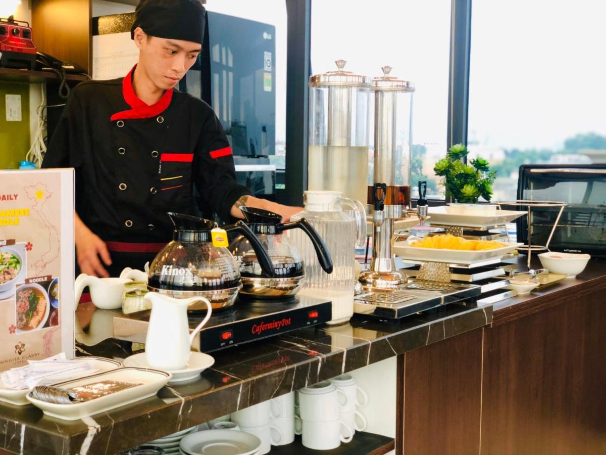 Free Airport Service Deals W Singita Classy Boutique Hotel & Travel Hanoi Esterno foto