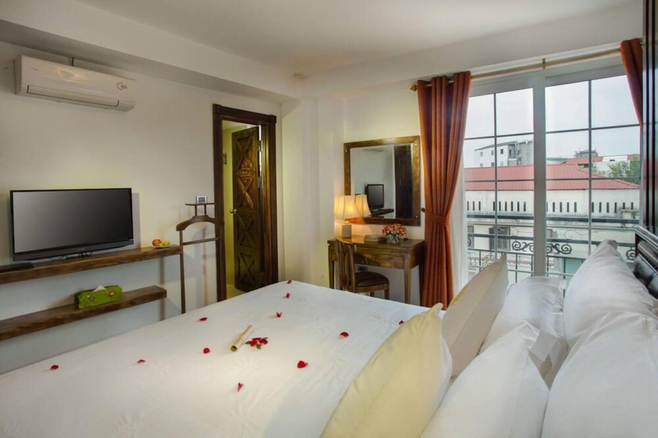 Free Airport Service Deals W Singita Classy Boutique Hotel & Travel Hanoi Esterno foto