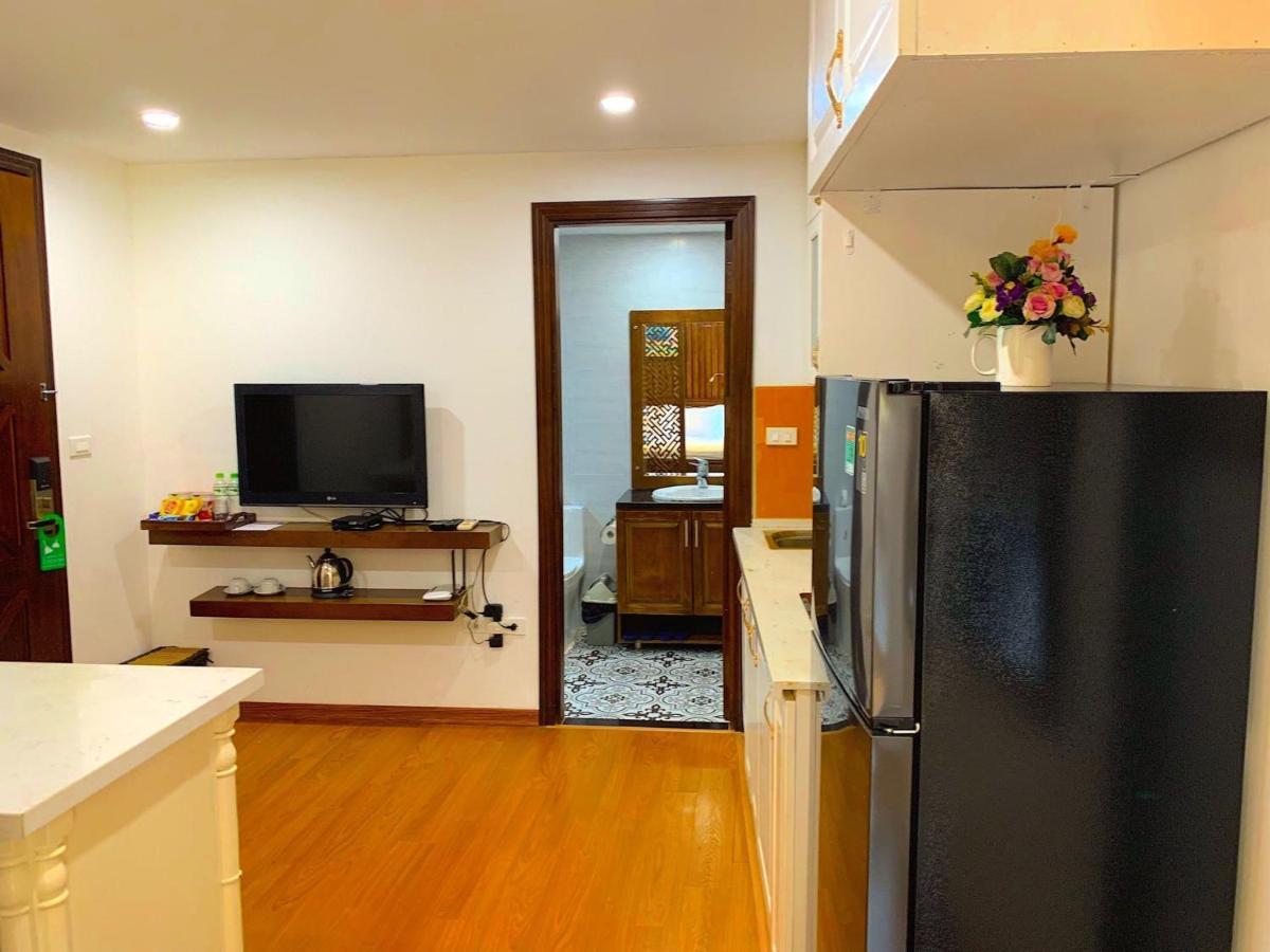 Free Airport Service Deals W Singita Classy Boutique Hotel & Travel Hanoi Esterno foto