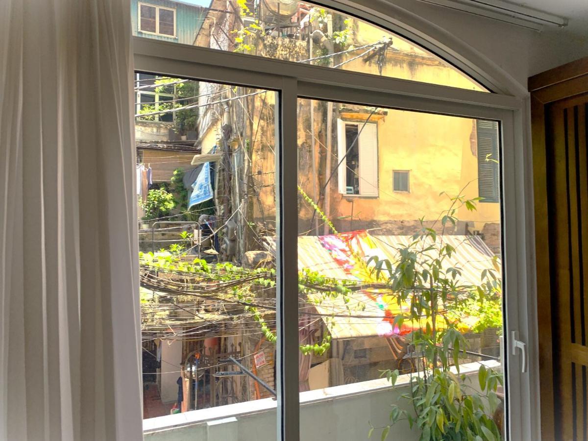 Free Airport Service Deals W Singita Classy Boutique Hotel & Travel Hanoi Esterno foto