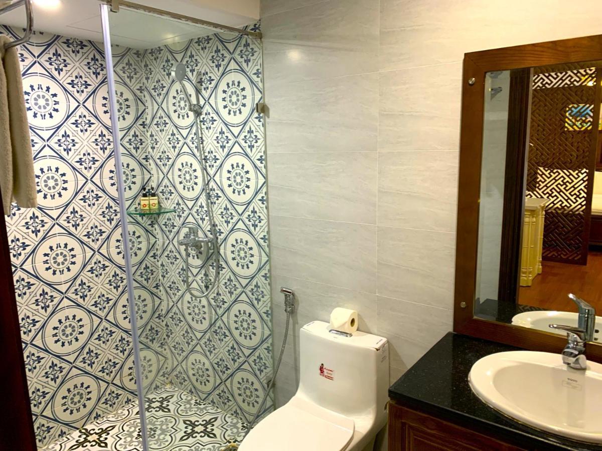 Free Airport Service Deals W Singita Classy Boutique Hotel & Travel Hanoi Esterno foto